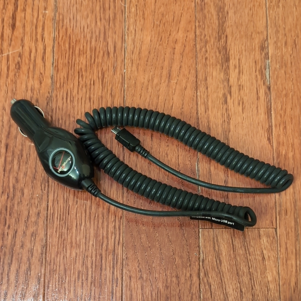 Verizon Micro USB Cell Phone Car Charger with Coiled Cable Model: MICUSBVPC